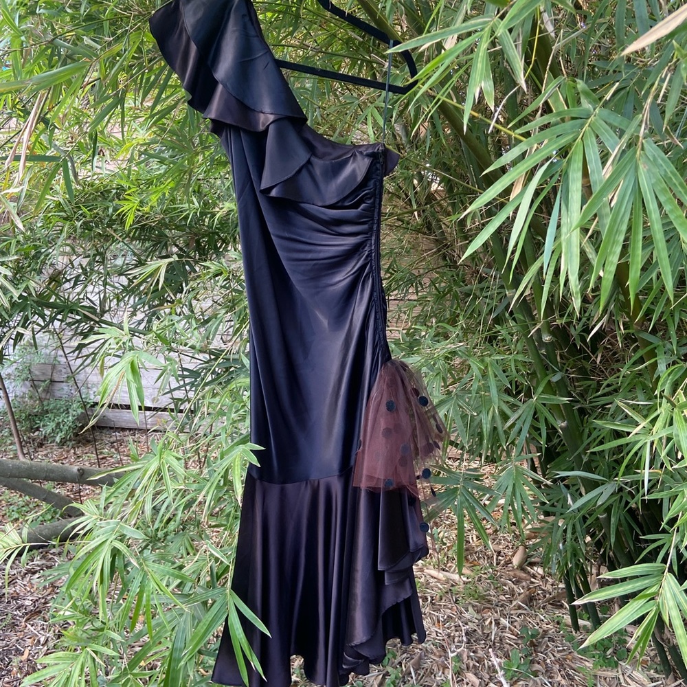 Gunne Sax Black Asymmetrical One-Shoulder Cocktail Gown
